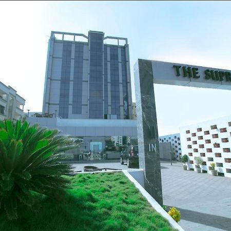 Hotel Supreme Visakhapatnam Exterior photo