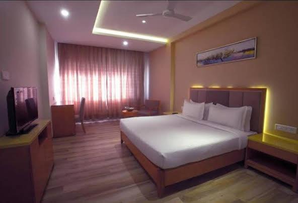 Hotel Supreme Visakhapatnam Exterior photo