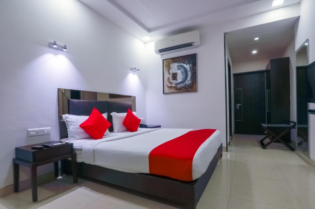 Hotel Supreme Visakhapatnam Exterior photo